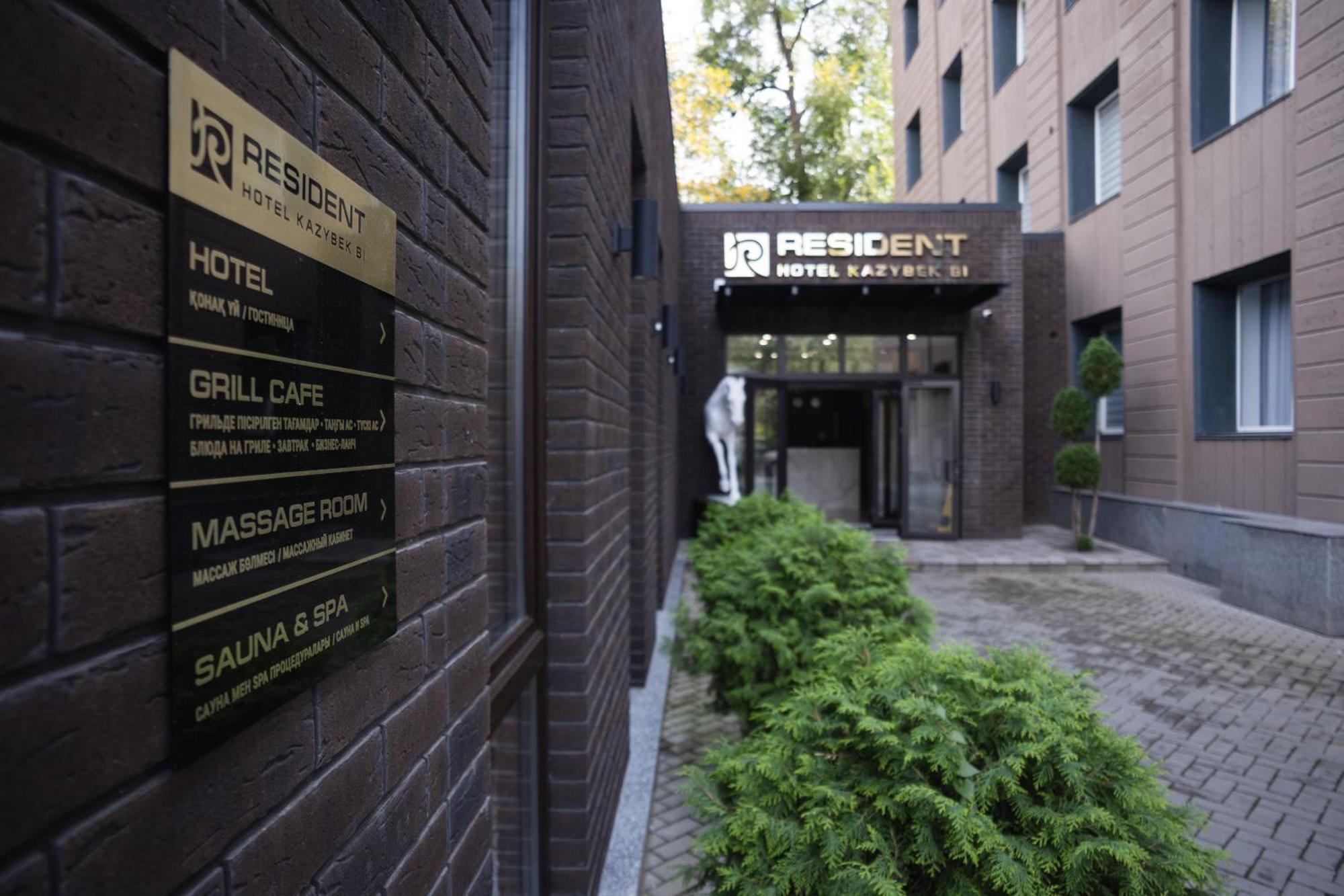 Resident Hotel Kazybek Bi Almaty Exterior photo